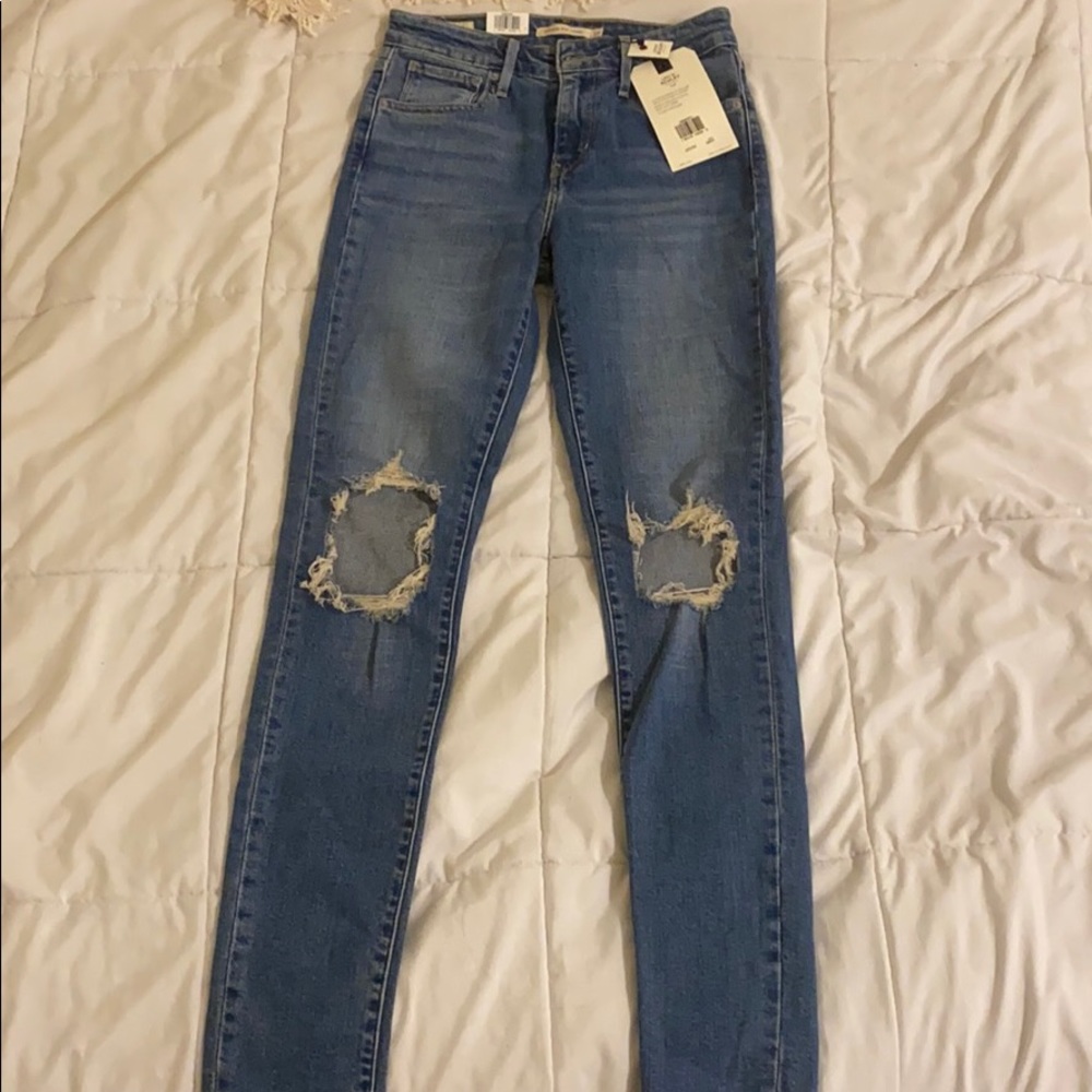 Levi jeans